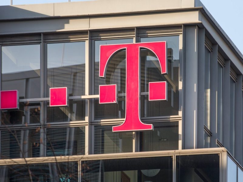 Telekom: Mit Call by Call ist Schluss und Kunden müssen künftig draufzahlen.