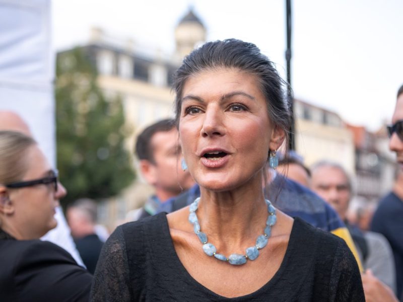 Sahra Wagenknecht prangert Olaf Scholz an und bezeichnet ihn als 