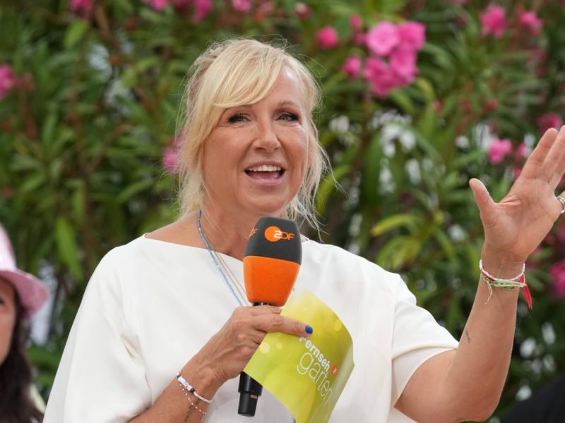 Hat Andrea Kiewel sich DAMIT etwa den Spaß verdorben? Im ZDF-Fernsehgarten enthüllte sie pikante Details, die lieber geheim geblieben wären.