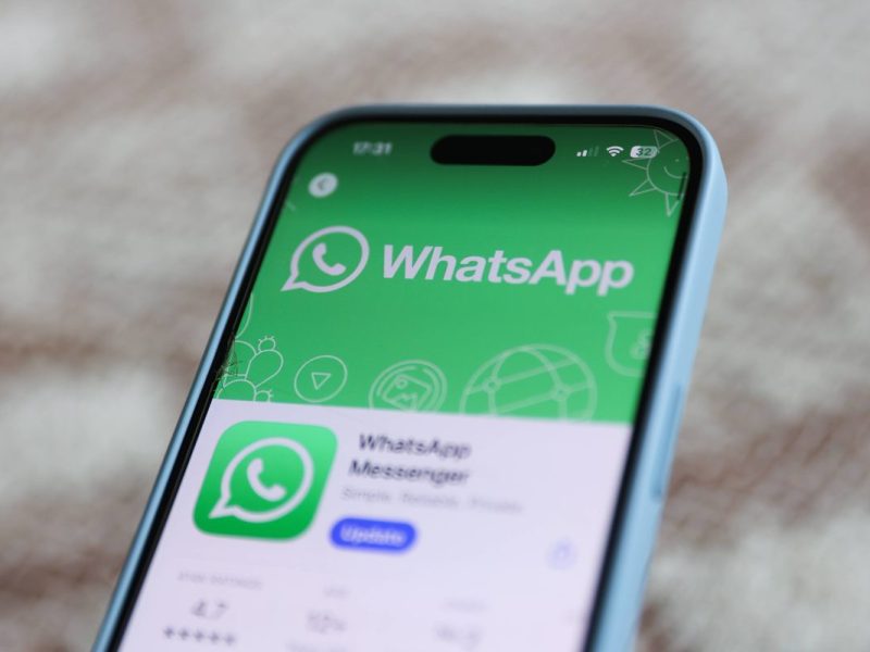 Whatsapp: Promi spricht mit dir.