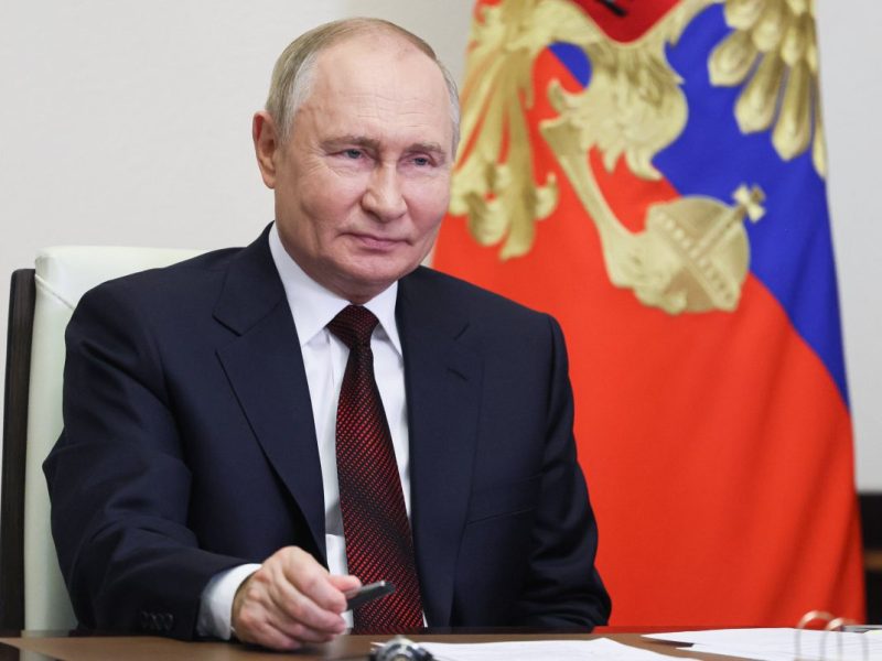 Wladimir Putin will die Ausgaben für die Verteidigung in die Höhe schrauben.