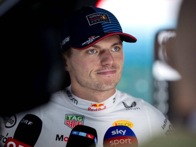 Max Verstappen und Red Bull befinden sich mehr und mehr im freien Fall. Eine Formel-1-Legende äußert nun einen bitteren Verdacht.