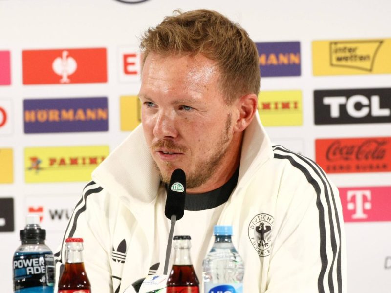 Julian Nagelsmann lässt die DFB-Bombe platzen.