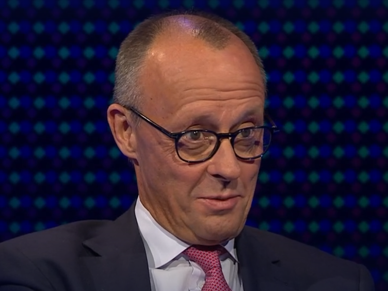 Merz mit Spott über Scholz.