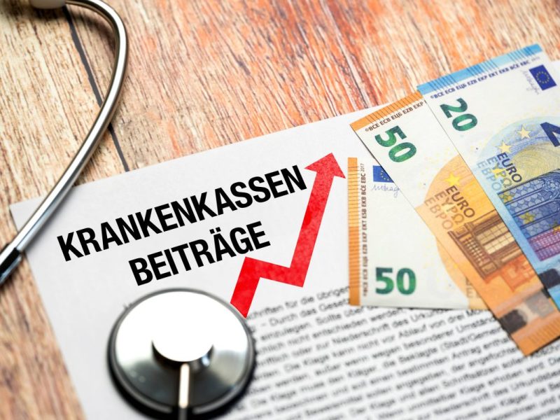 Krankenkasse-Beitrag 2025: Es geht hoch. Lohnt sich ein Wechsel für dich?