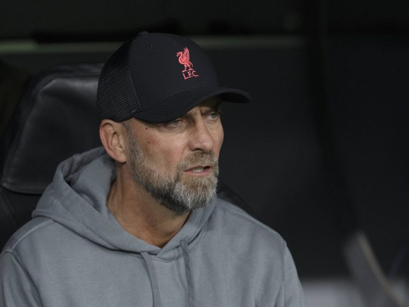 Jürgen Klopp meldet sich erstmals seit dem Red-Bull-Knall öffentlich zu Wort. Dabei schießt er gegen die Fans und ihre Kritik zurück.