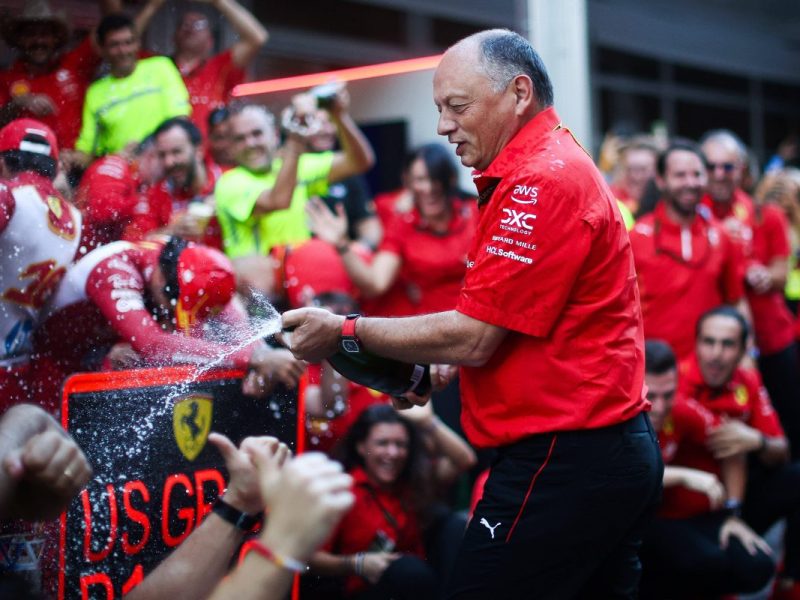 Die Scuderia Ferrari ist plötzlich zurück im Kampf um die Formel-1-Krone. Jetzt spricht der Ferrari-Boss über einen möglichen Titel.