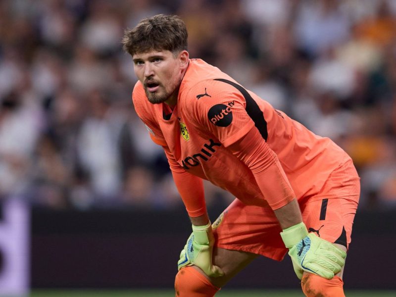 Borussia Dortmund geht in Halbzeit zwei bei Real Madrid unter. Nach dem Spiel richtete sich Keeper Gregor Kobel deutlich an seine Teamkollegen.