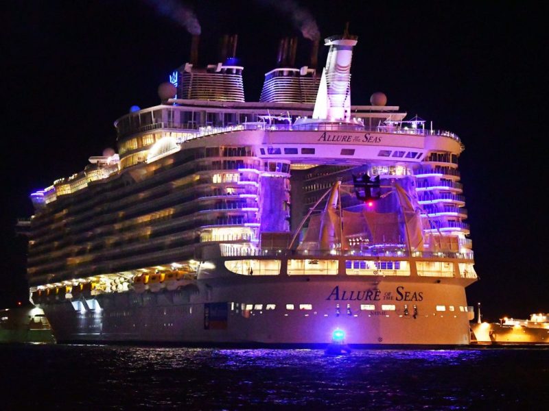 Aus einer Traum-Kreuzfahrt wird ein Drama! Eine Passagierin der Taylor-Swift-Kreuzfahrt ist verschwunden - der Fall wird zum Rätsel.