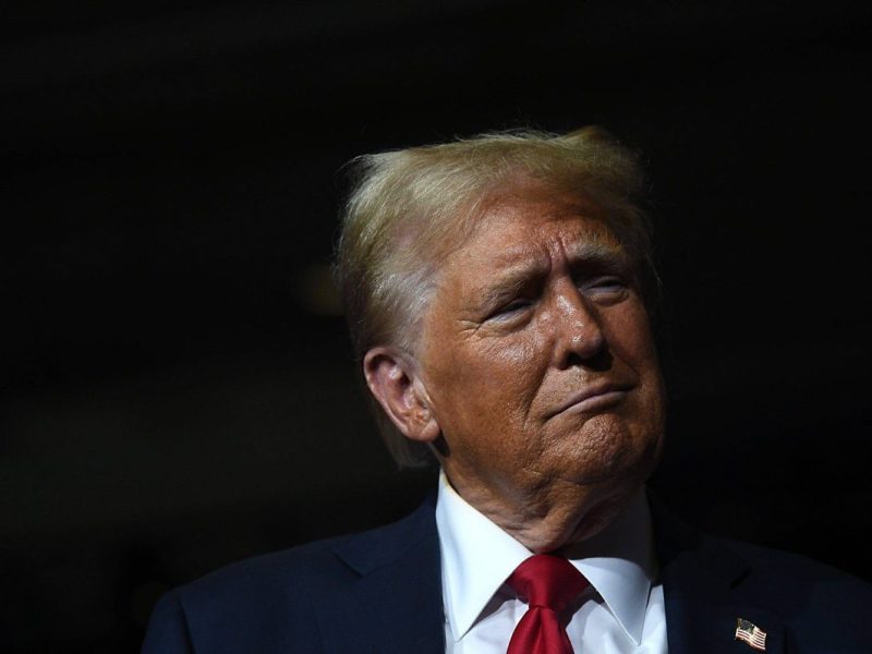 Der Gesundheitszustand der Demokratin setzt Donald Trump unter Druck.