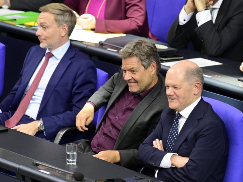 Die ersten Blitz-Umfragen nach dem Ampel-Aus.