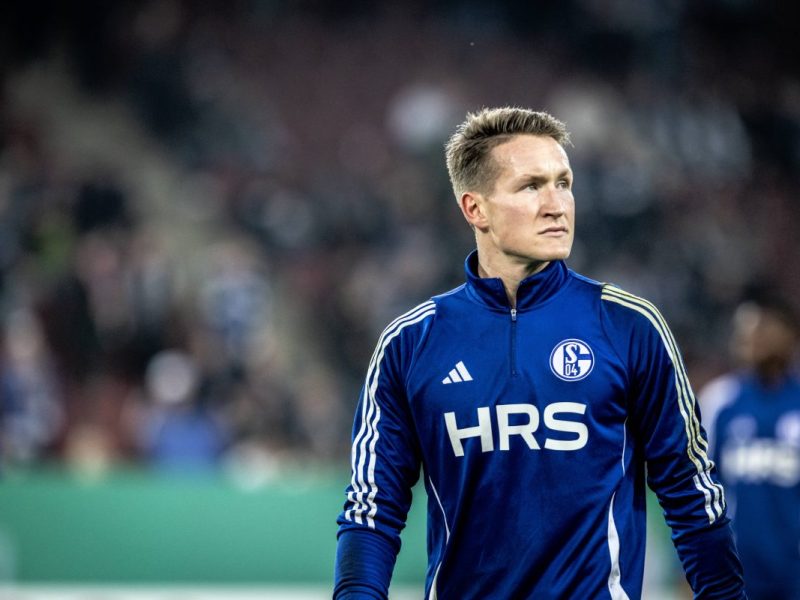 Ron-Thorben Hoffmann hat den Kampf um die Nummer eins beim FC Schalke 04 abermals verloren. Geht der Keeper nun einen drastischen Schritt?