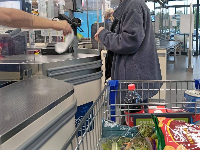 Aldi: Bargeld - Debitkarte