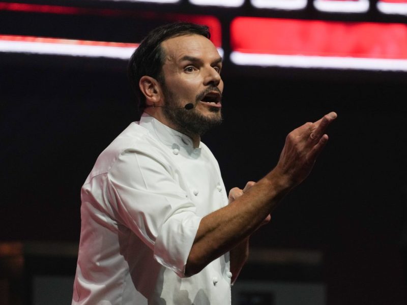 Steffen Henssler lässt es seit Jahren auf Vox ordentlich brutzeln. Doch nach der neuesten Folge herrscht beim Sender eine traurige Gewissheit.