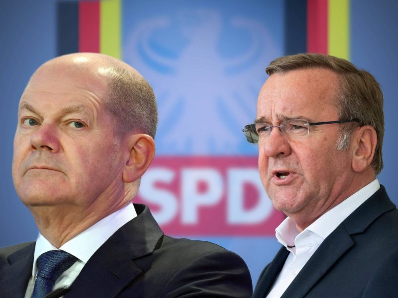 Die SPD-Spitze hält an Olaf Scholz fest, doch der Wähler will etwas anderes.