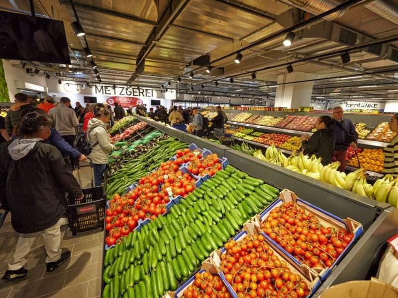 Das Obst- und Gemüsesortiment in einer Aldi-Filiale.