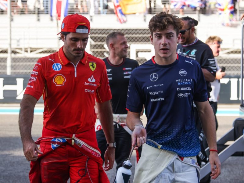 Franco Colapinto wird in der Formel 1 durch Carlos Sainz ersetzt.