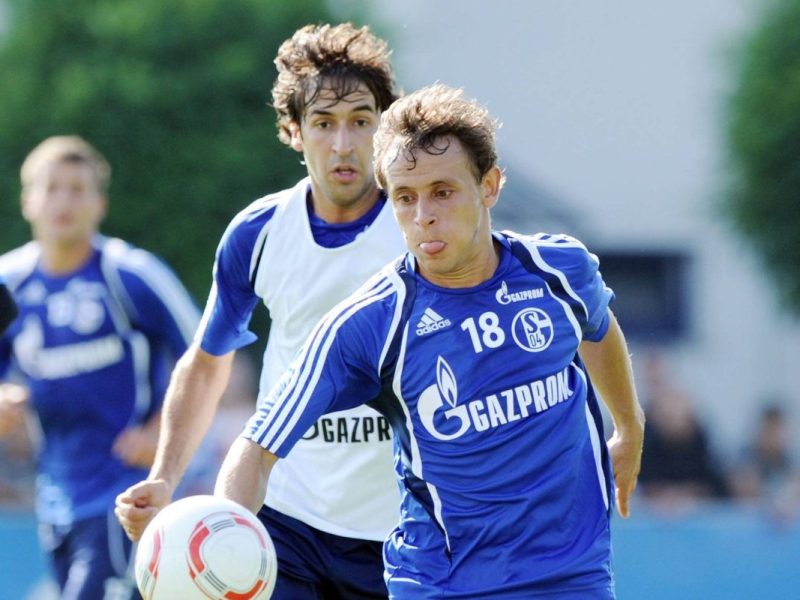 Auf Schalke einst große Stars: Rafinha und Raul.