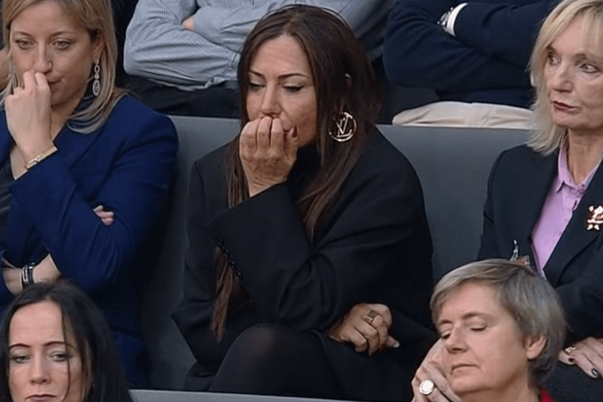 Simone Thomalla bei der Vertrauensfrage im Bundestag.