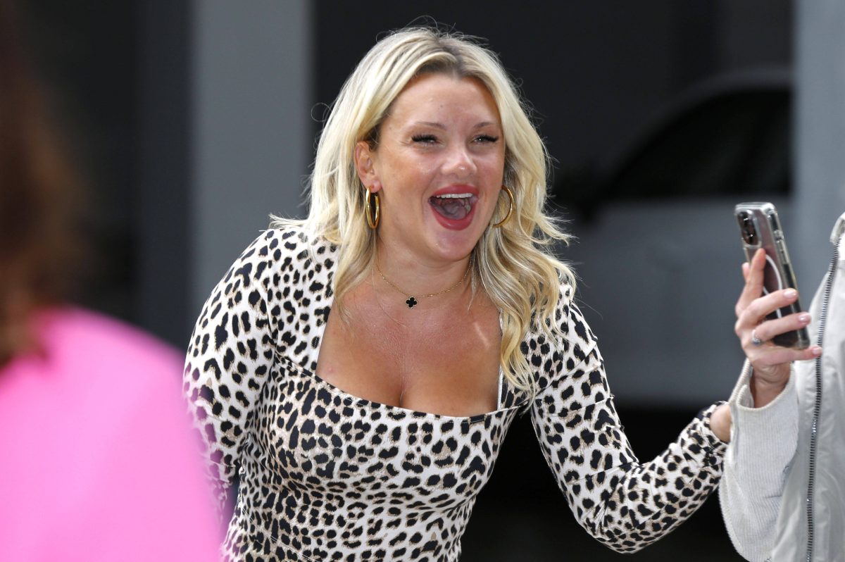 Evelyn Burdecki macht ein kurioses Geständnis im TV.