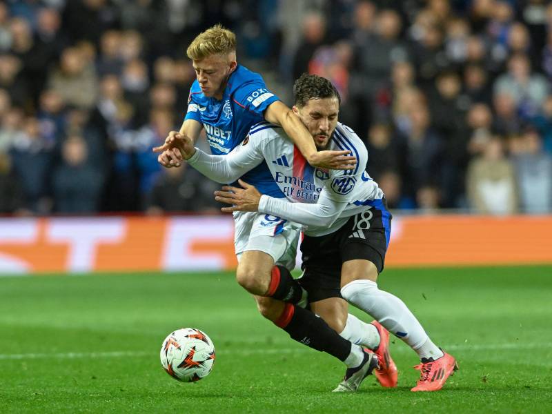 Kommt doch noch alles anders? Ein Transfer-Flirt von Borussia Dortmund wird plötzlich von halb Europa gejagt.