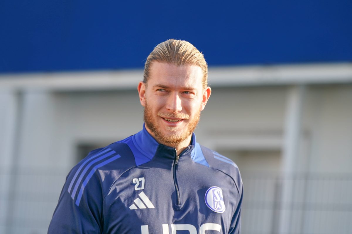 Loris Karius ist der neue Star beim FC Schalke 04. Nun soll offenbar durchgesickert sein, wie viel der Torhüter bei Königsblau verdient.