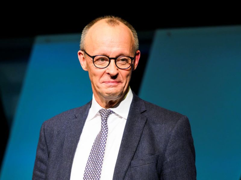 Auch SPD-Wähler stimmen Merz' Asyl-Forderungen zu.